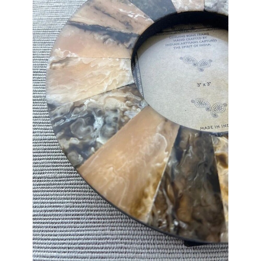 Bone Picture Frame - Picture 4 of 9